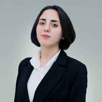 Gülər Siyahova - Aparıcı proqramçı -"Frontend"