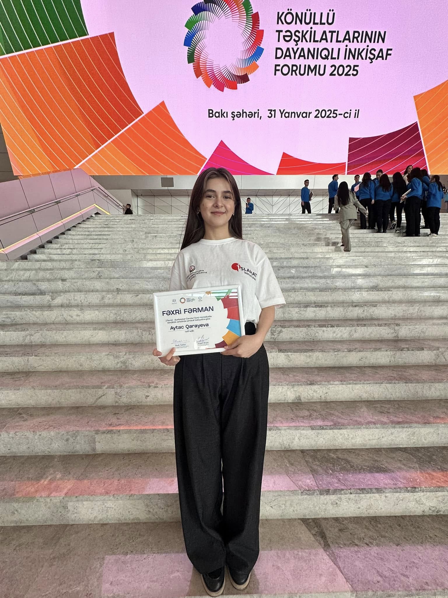 İslahat könüllüsü Gənclər Günü ilə əlaqədar təltif olunub