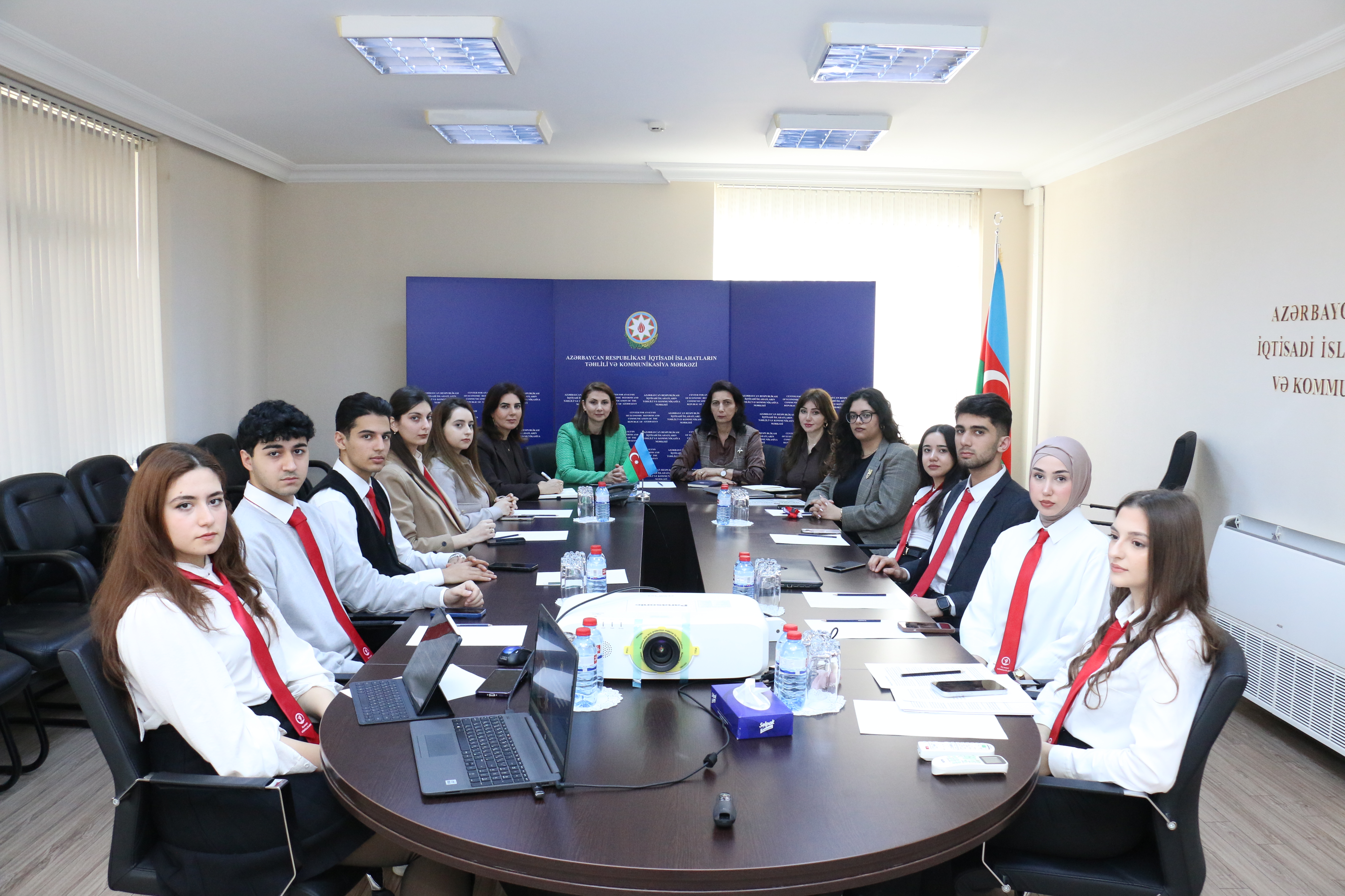 İslahat könüllülərinin təqdimatları keçirilib