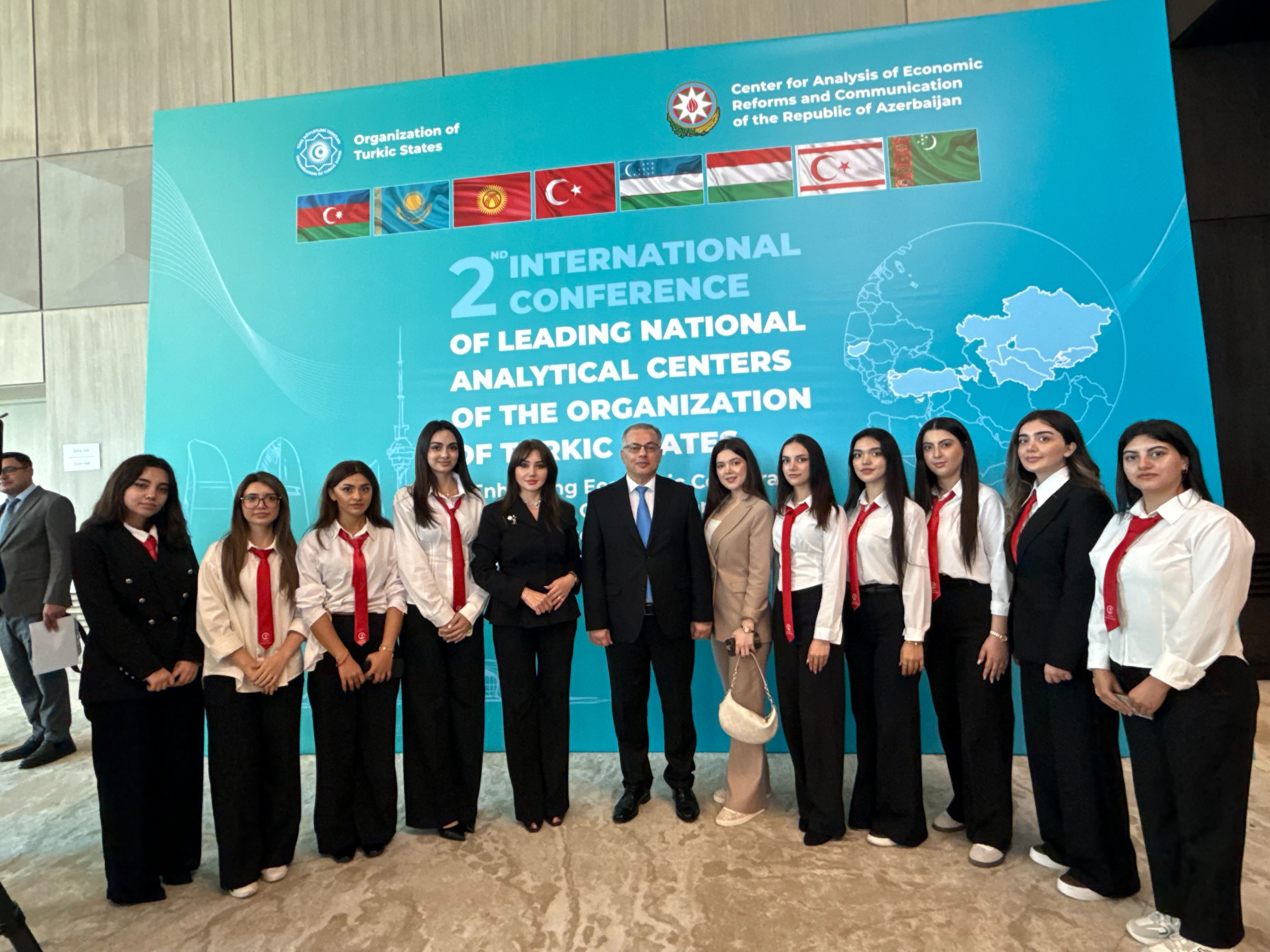 İslahat könüllüləri beynəlxalq tədbirin təşkilinə öz töhfələrini verib