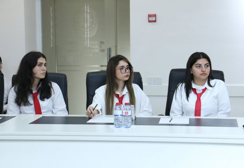 İİTKM-də “İslahat Könüllüləri”nin “Təhlükəsizlik mədəniyyəti və risklərin idarə edilməsi” mövzusunda maarifləndirici görüşü keçirilib