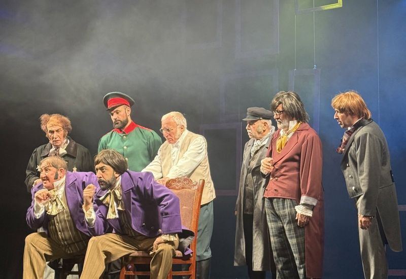 “İslahat Könüllüləri” Azərbaycan Milli Akademik Dram Teatrında “Müfəttiş” tamaşasını izləyiblər