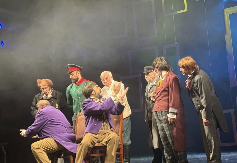 “İslahat Könüllüləri” Azərbaycan Milli Akademik Dram Teatrında “Müfəttiş” tamaşasını izləyiblər