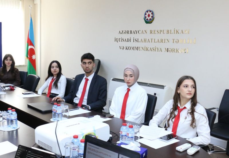 İslahat könüllülərinin təqdimatları keçirilib