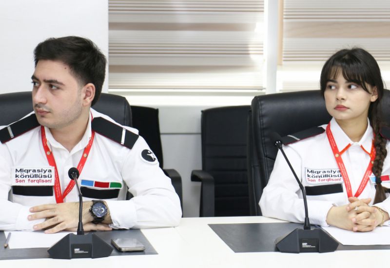 İİTKM-də parlament diplomatiyası mövzusunda millət vəkili Rizvan Nəbiyevlə könüllülərin görüşü keçirilib