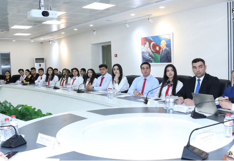 İİTKM-də “İslahat Könüllüləri”nin “Təhlükəsizlik mədəniyyəti və risklərin idarə edilməsi” mövzusunda maarifləndirici görüşü keçirilib