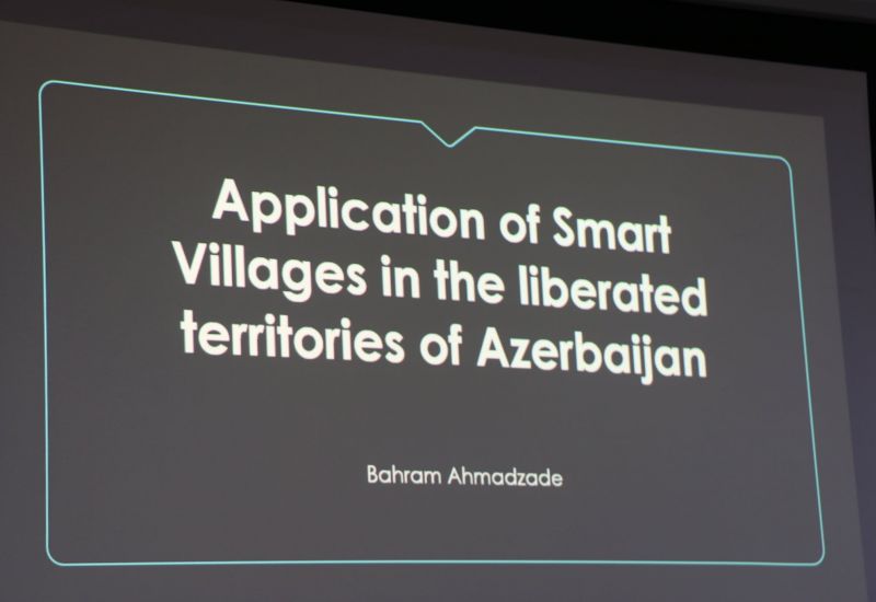 Bahram Ahmadzadeh, a volunteer of the Reform Volunteers Organization, made a presentation on the "Smart City Smartcity and Smart Village Smartvillage concepts"