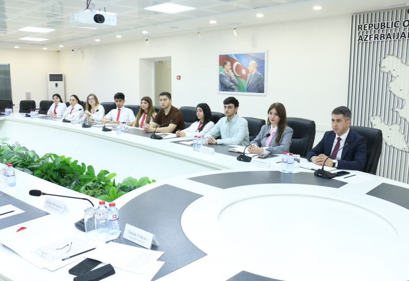 İİTKM və DİA İnsan Hüquqları Günü münasibətilə seminar keçirib