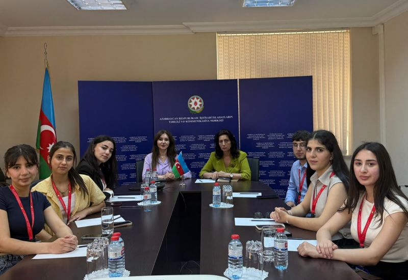 İqtisadi İslahatların Təhlili və Kommunikasiya Mərkəzində Xəzər Universitetinin tələbələri istehsalat təcrübəsi keçəcək