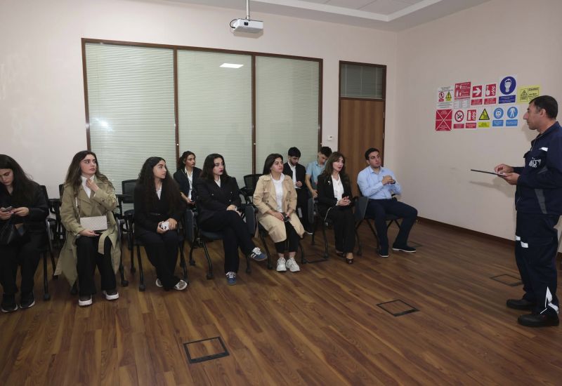 İslahat Könüllüləri Bakı Gəmiqayırma Zavodunu ziyarət ediblər