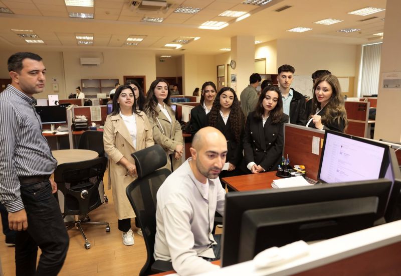 İslahat Könüllüləri Bakı Gəmiqayırma Zavodunu ziyarət ediblər
