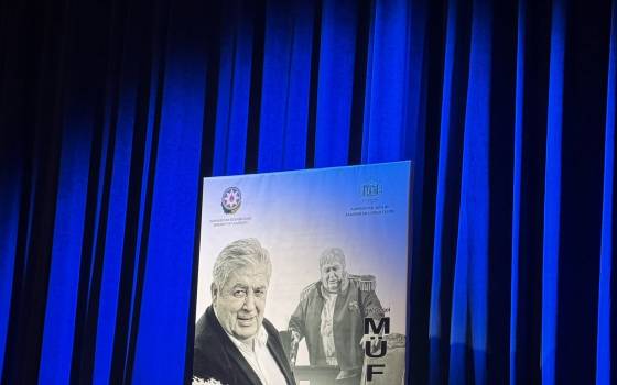 “İslahat Könüllüləri” Azərbaycan Milli Akademik Dram Teatrında “Müfəttiş” tamaşasını izləyiblər